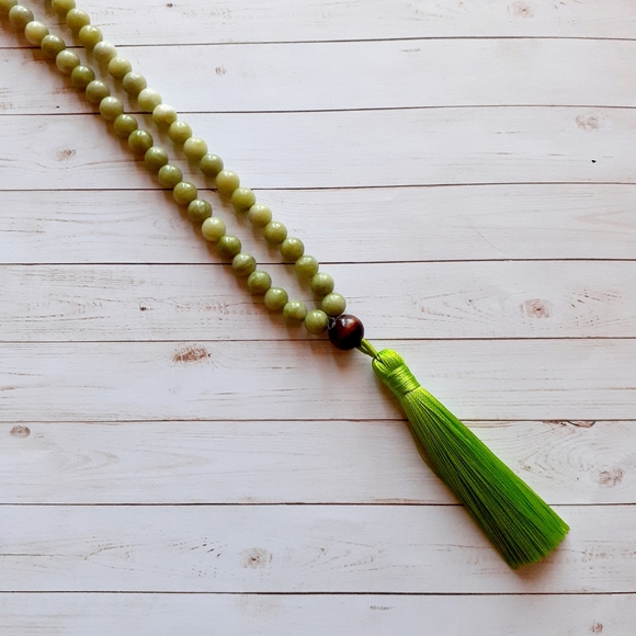 108 Peridot Mala Necklace - Picture 2 of 3